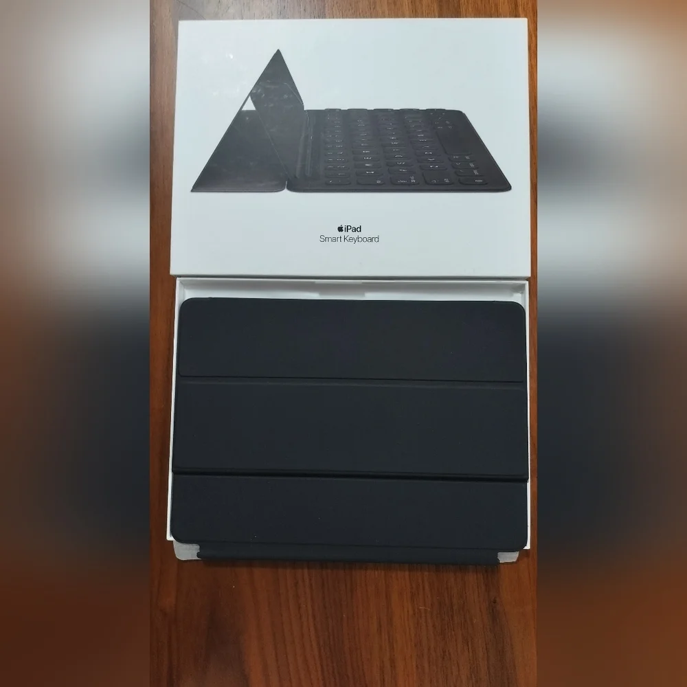 Apple, iPad Smart Keyboard, Black Tablet Keyboard.